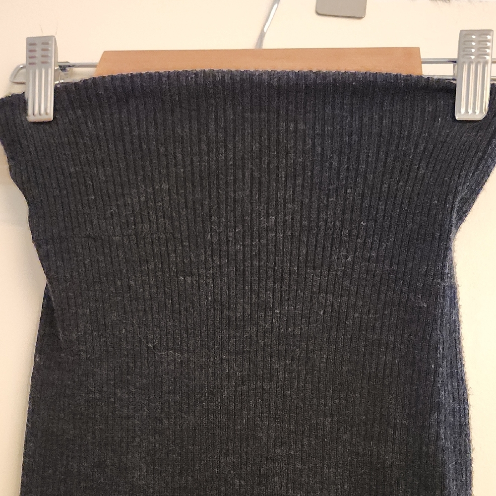 Gray Ribbed Knit Skirt